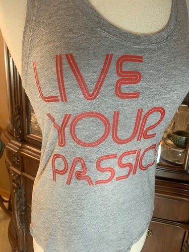 FABLETICS Pequeño Logo Mujer Racerback Tank Top Gris NWT NUEVO $ 34.95 - Imagen 2 de 7