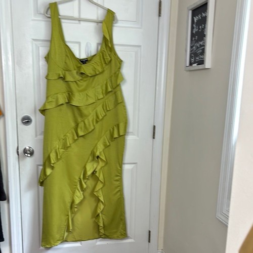 NEW PRETTY LITTLE THING PLUS OLIVE SATIN FRILL LAYERED MAXI DRESS SIZE 20 Midaxi - Picture 2 of 13