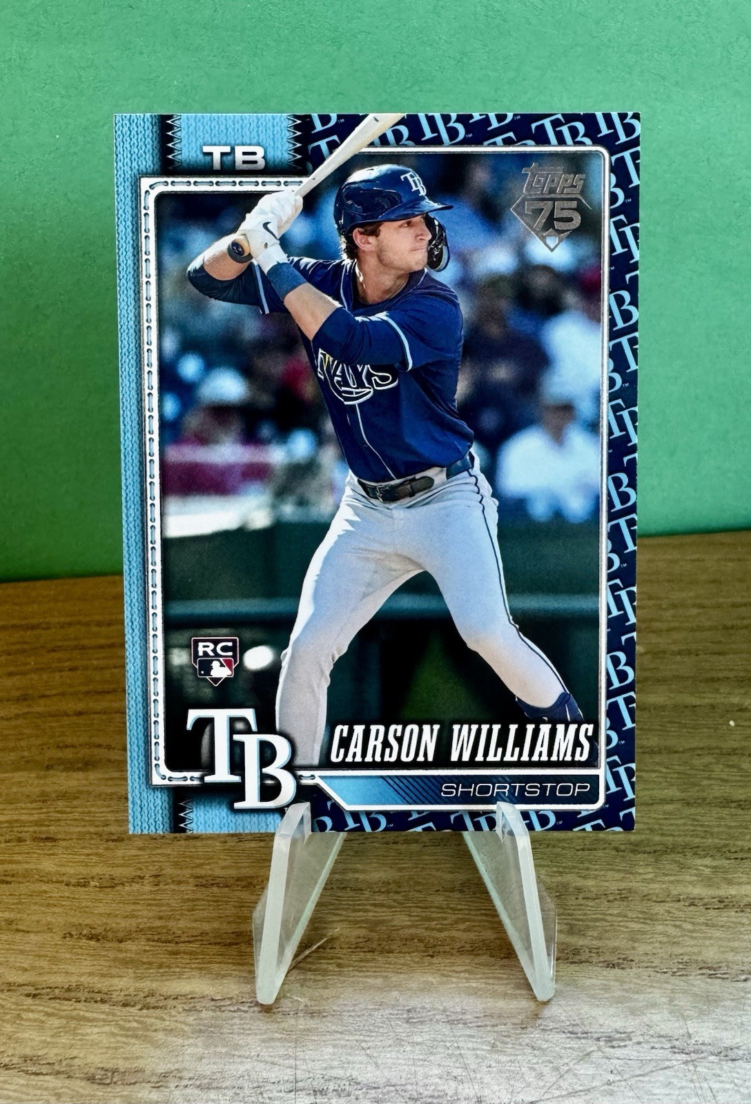 📈💥2026 Topps Series 1 - CARSON WILLIAMS RC #25 SSP Team Color  Variation Rays