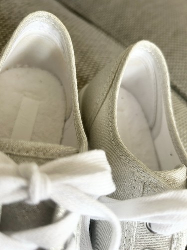 H&M LADIES WHITE SPARKLE SNEAKERS - SIZE EUR 38 - LIKE NEW! - Picture 9 of 10