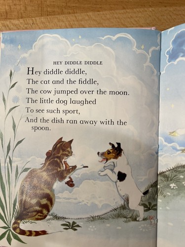 Hey Diddle Diddle First Book Of Nursery Rhymes My First Library Pre Owned Book - Foto 5 di 6