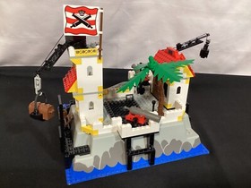 Lego Pirates Imperial Trading Post 6277 100% Complete with Instructions
