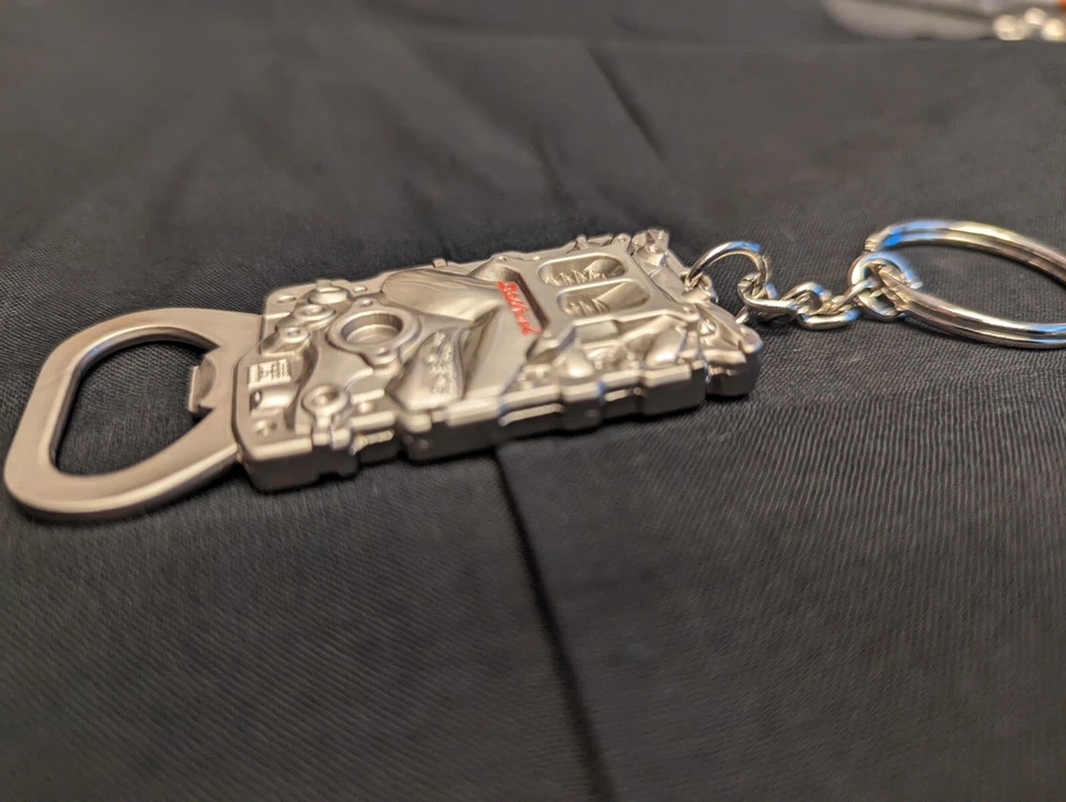 Edelbrock Racing Performer EPS Colector de admisión Llavero Abridor de botellas Promo Difícil de encontrar Foto 2 de 4