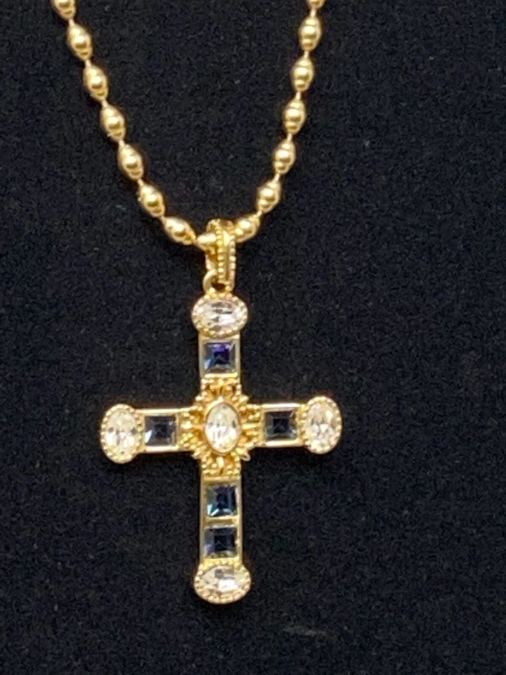 Collar Colgante Cruz 24k YGP Foto 4 de 4