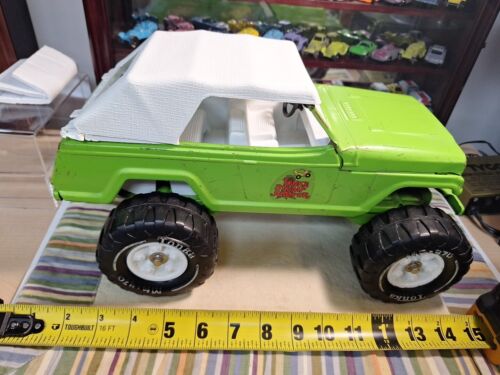 Vintage 1970s Lime Green Tonka Stump Jumper Jeepster 13" Pressed Steel - Picture 4 of 9