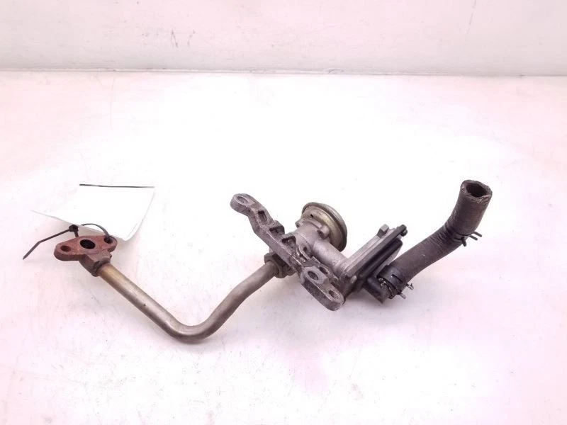 Toyota 4runner SR5 1991 V6 4x4 con válvula EGR.  Foto 3 de 4