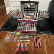 "UNIFULL 132-Color All-in-One Makeup Kit for Women, Girls & Teens - Pink’’ 