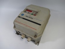 Allen-Bradley 1302-C001-AF AC Drive 1HP 575VAC 1.6A COVER HAS DAMAGE USED
