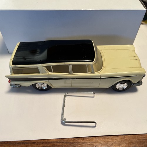 1959 Rambler Wagon Plastic Promo Model By Johan 1/25 Scale Yellow / Black - Picture 1 of 12