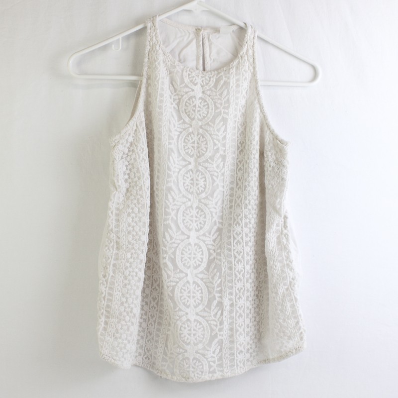 Old Navy Solid White Color Lace Pattern Sleeveles… - image 1
