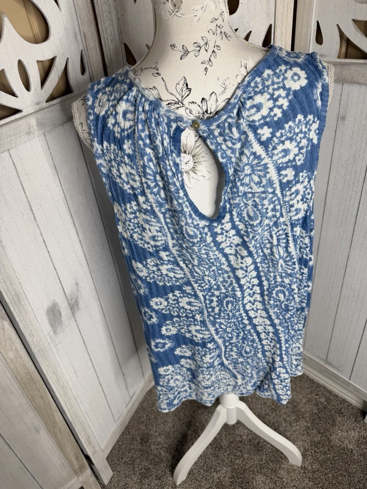 Lucky Brand Shirt Womens 2X Blue Cream Floral Boho Lace Sleeveless Tank Top - Image 3 of 4