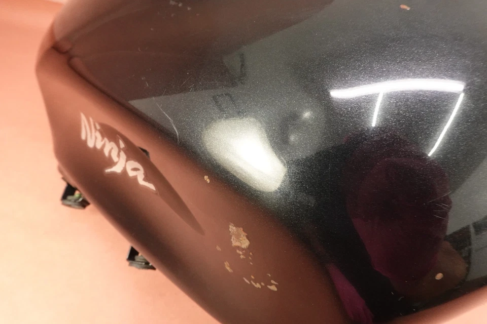 11-16 Kawasaki Ninja ZX1000 ZX1000M GAS TANK FUEL CELL PETROL RESERVOIR - Image 4 of 4