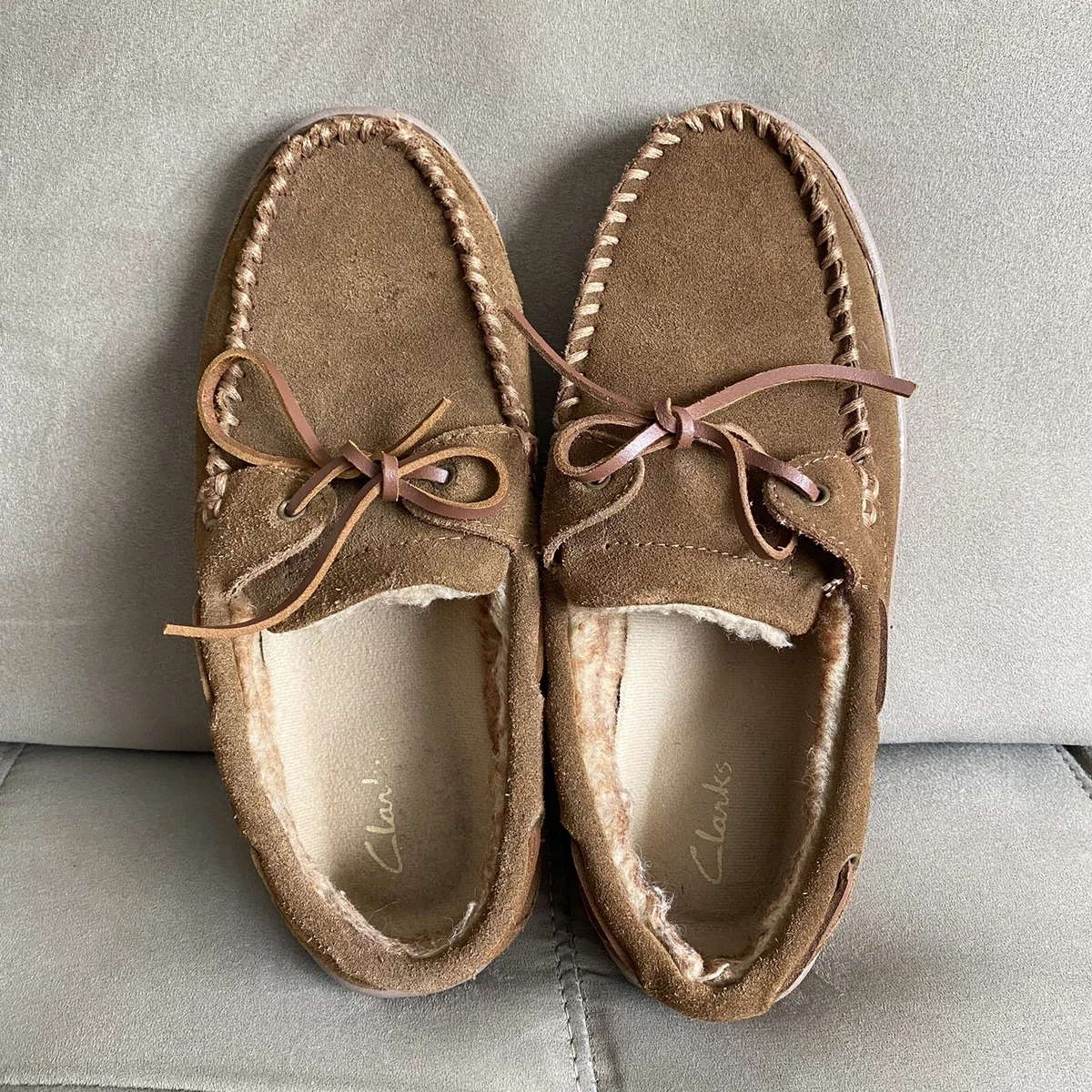 Clarks suede sales moccasin slippers