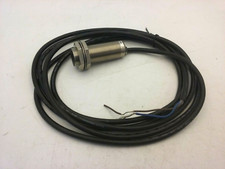ALLEN BRADLEY 872-D5NP18-E2 INDUCTIVE PROXIMITY SENSOR 10-30VDC 3-WIRE NNB