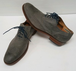 gray wingtips