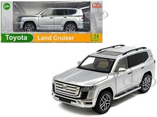 TOYOTA LAND CRUISER SILVER 1/24 DIECAST MODEL CAR H08222