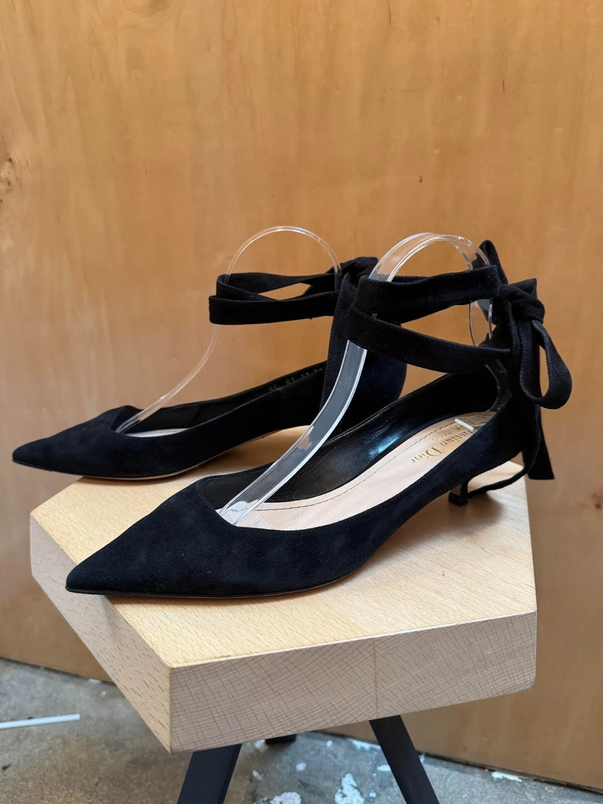 CHRISTIAN DIOR Talons chaton cheville bout pointu daim noir 38,5