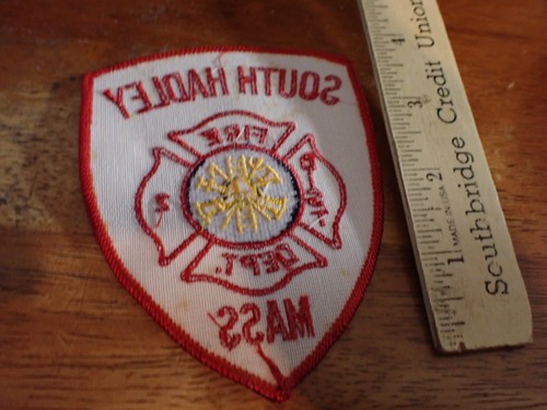 SOUTH HADLEY MASSACHUSETTS FIRE DEPARTMENT VINTAGE PATCH BX C #19 - Picture 2 of 2