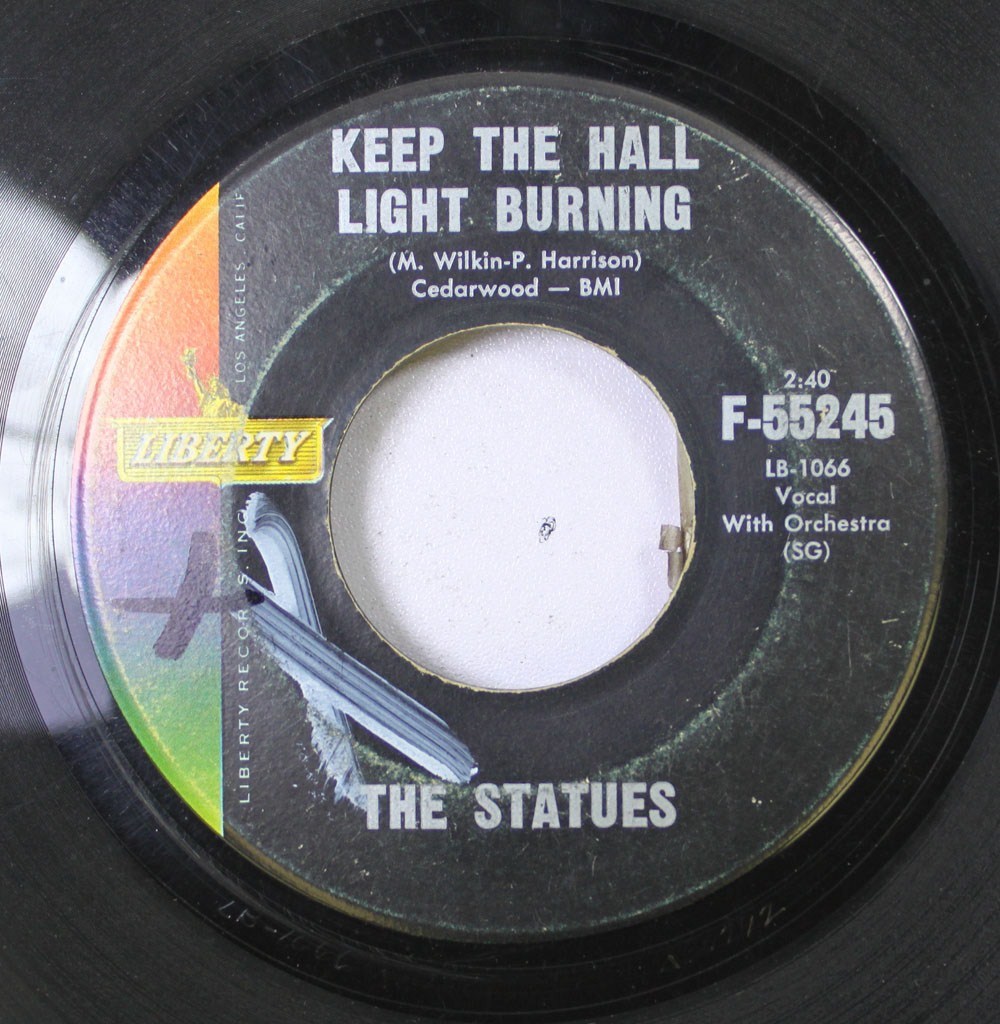 英7” The Statues Blue Velvet / Keep The Hall Light Burning 45HLG9192 London Records, London American Recordings /00080 The Statues – Keep The Hall Light Burning / Blue Velvet