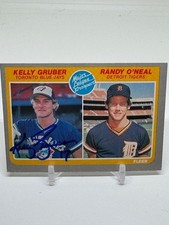 Click to enlarge Kelly Gruber / Randy O'Neal
