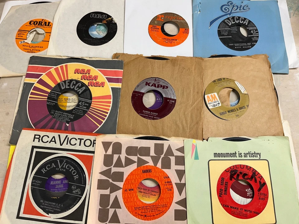 Wholesale lot of  325 Vintage 45 RPM records - 50s to 80s HUGE JOB LOT Foto 3 de 4