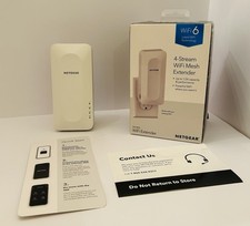 NETGEAR  AX1800  WiFi 6 Mesh Range Extender and Signal Booster 1.8Gbps EAX14