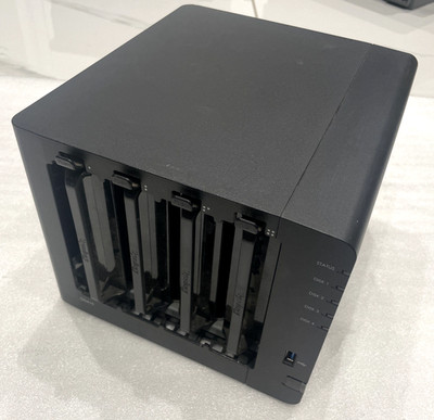 Synology DiskStation DS416 4×4TB 4bay Netzwerkspeicher ohne Netzteil & HDD
