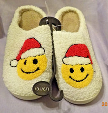 Christmas Smiley Face Emoji Slippers Size Large 9/10 , NWT