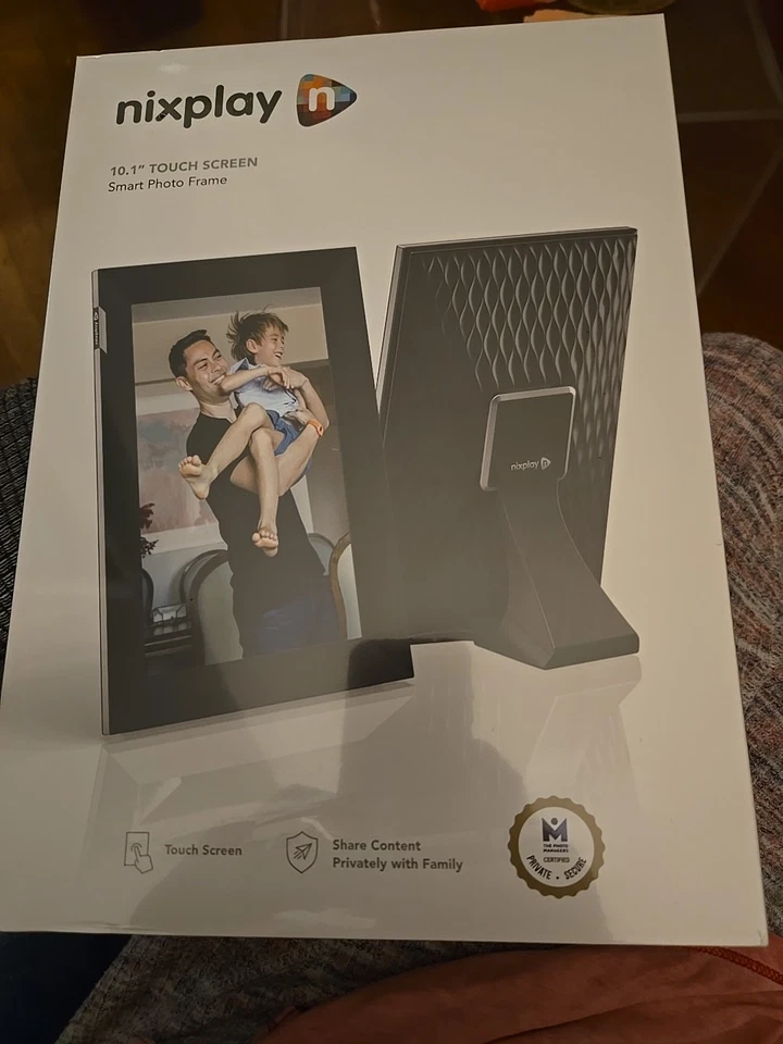 Nixplay 10.1" Touch Screen SMART PHOTO FRAME Black Classic Mat Wi-Fi HD W10P - Image 2 of 4