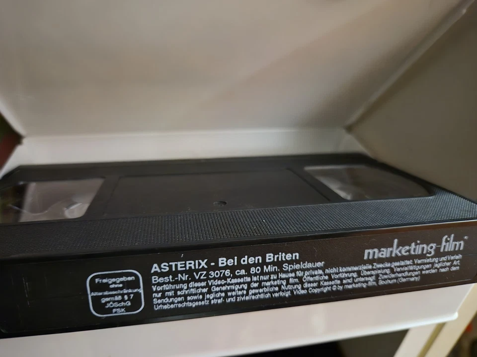 Asterix - Bei den Briten VHS - Bild 3 von 3