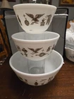 Pyrex Early American Vintage Mixing bowl set milk glass Colonial Brown & white