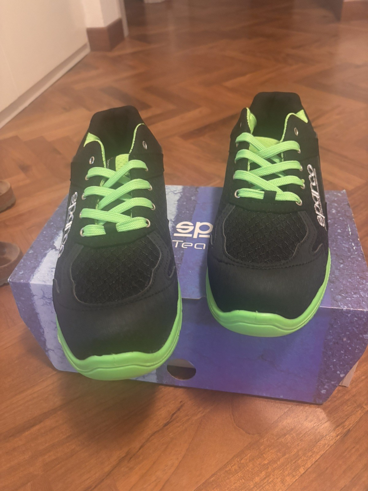 Foto 1 di 4