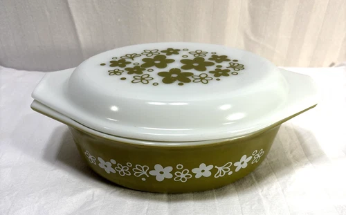 PYREX Casserole Crazy Daisy Spring Blossom "043" 1 1/2 QT Dish w Lid Avocado Vtg