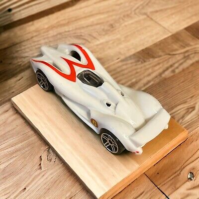 Hot Wheels Speed Racer Mach 6 Race Car #6 Toy Car 2008 White Hot Wheels Speed Racer Mach 6 Race Car #6 Toy Car 2008 White