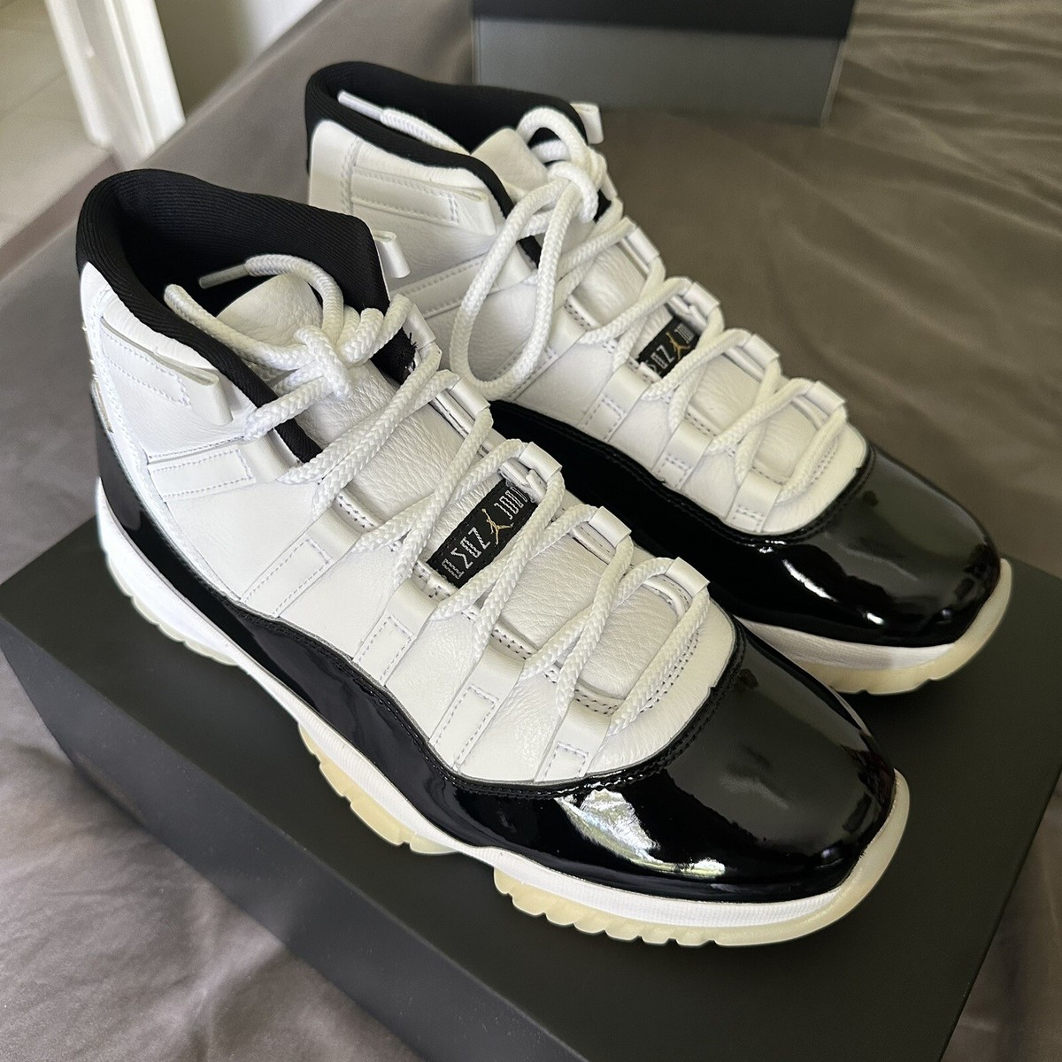 AIR JORDAN11 Gratitude ホワイト/ブラック 中古 24cm 楽天市場