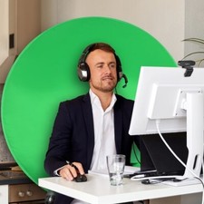 GreenScreen Portable Backdrop Chromakey Background PortScreen Size: Medium 43in 