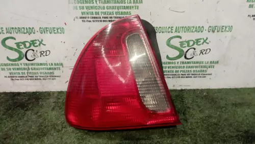 XFB101010 Piloto Trasero Izquierdo para MG ROVER ROVER 400 (RT) * 1065546 - Imagen 1 de 2
