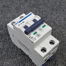YuCo YC-4-2D  Minature DIN RAIL Circuit Breaker 2 Pole 4A