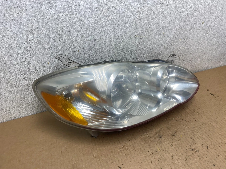 Faro lateral derecho Toyota Corolla 2005 a 2008 pasajero OEM L8621 DW Foto 3 de 4
