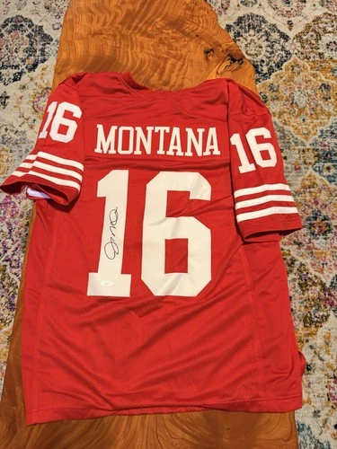 Joe Montana 49ers JSA Certified Signed Jersey. NFL HOF.  4x Super Bowl Champion!