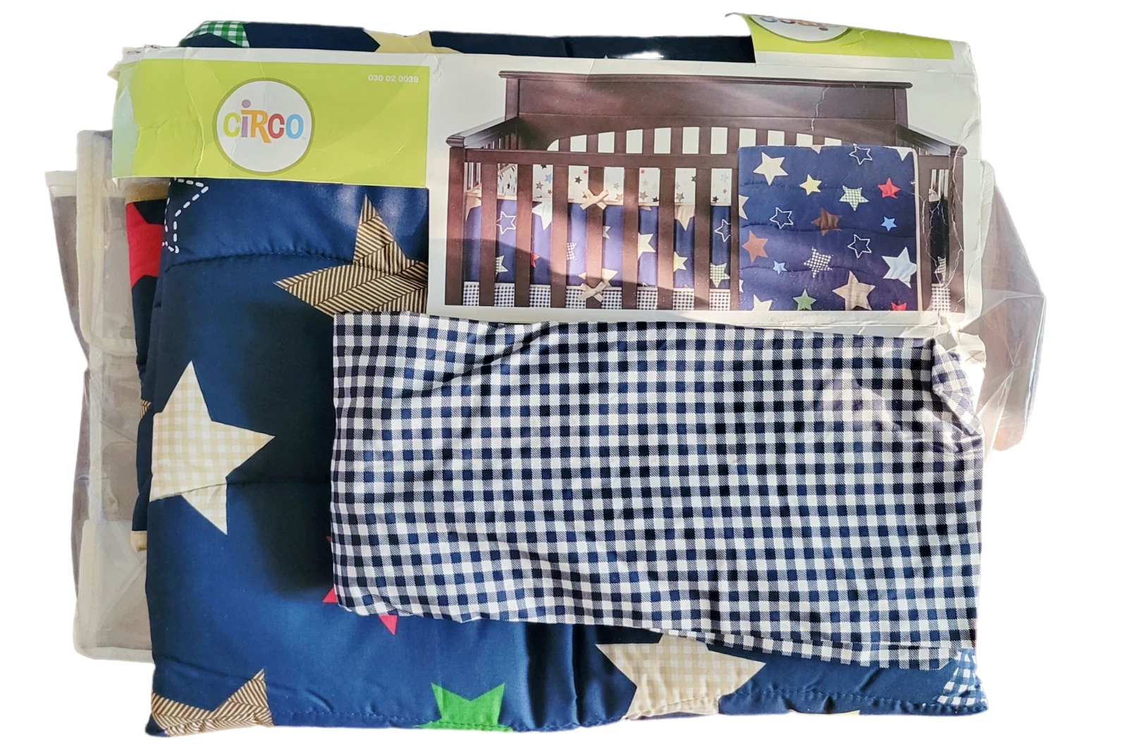 Circo 2pc Comforter & Fitted Sheet Crib Sized Bedding Set - Stars Pattern
Opens in a new window or t
