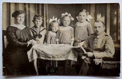 orig. Foto AK Familie Soldat WK1 um 1916 Mädchen Thale Harz 