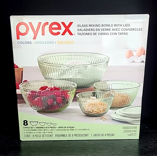 Pyrex Light Green Colored Glass Mixing Bowl Set w/ Lids 8 Piece Set NEW SEALED