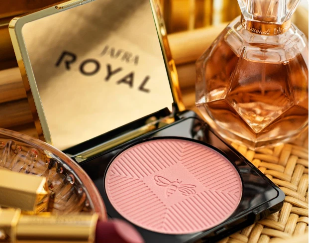 Jafra Royal Jelly Luxury Blush Compact - Berry Rose - Image 2 of 3