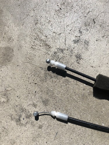 2012-2014 Honda Insight hybrid Passenger (R) door lock and handle cables Only - Picture 4 of 4