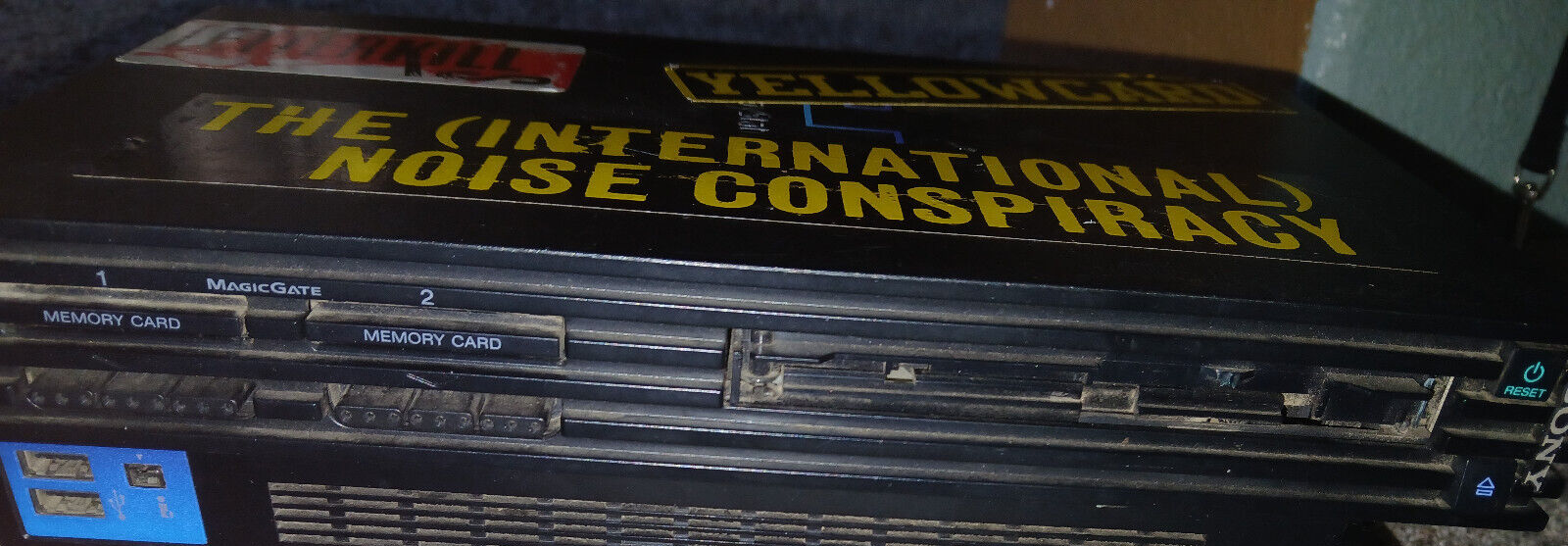 Sony PlayStation 2 Fat Black SCPH-39001 Console For Parts Repair Only