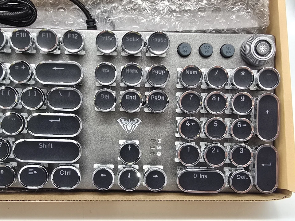 F2088 Typewriter Style Mechanical Gaming Keyboard Blue Switches,Rainbow LED B... - Image 3 of 4