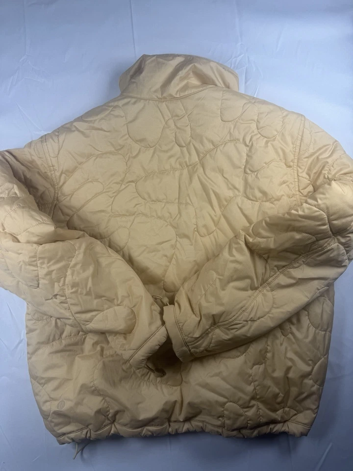 Lululemon Insulated Quilted Pullover Jacket Size 2 Women’s Good Conditions - Image 2 of 4