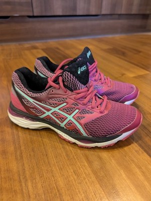Asics Gel-Cumulus 18 Größe 4,5 Damen Laufschuhe kaum getragen in Pink Fluidride