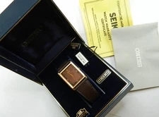 MINT NOS SEIKO 5P30 THIN MENS GOLD QUARTZ WATCH BOX PAPERS - NEW BATTERY - RUNS